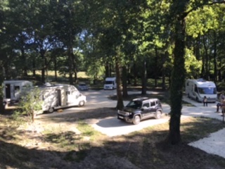 Aire camping-car à Bosset (24130) - Photo 1